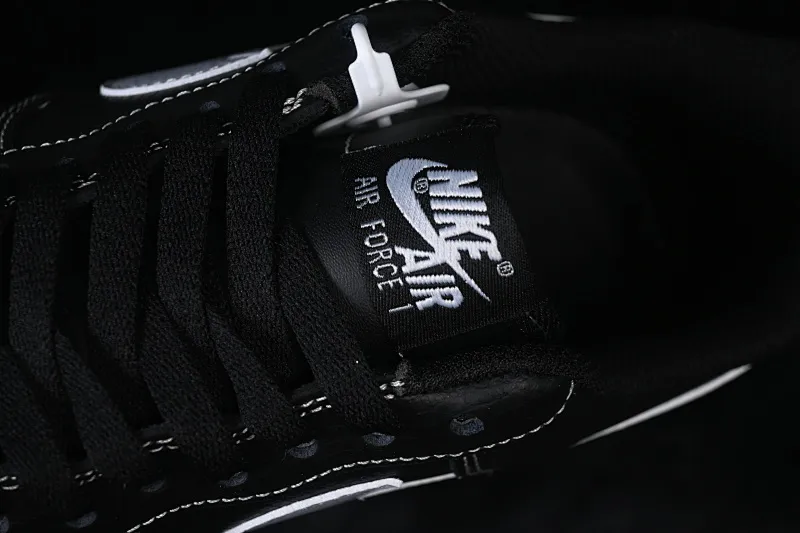 All categories Nk Air Force 1 Air Force series Nk Air Force 1 Low Air Force low-top Nike Air Force 1'07 Low black and silver small hook Air Force 1 low-top casual sneakers ZH0316-154